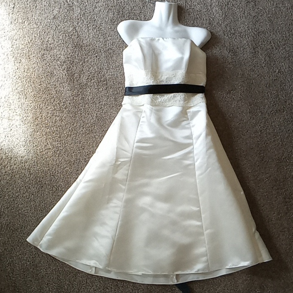 NWT WTOO by Watters & Watters Cream Bridal/Prom Dress